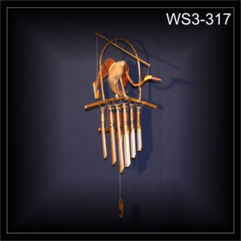 Klangspiel mit Windspiel Wackelhals Vogel auf Rattanbogen (WS3-317)